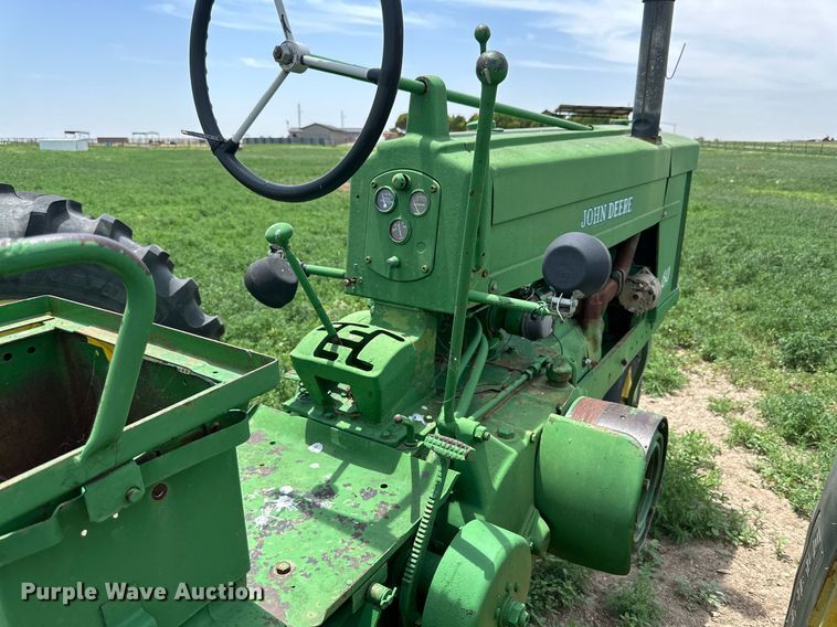 image for item KM9870 John Deere 60  tractor