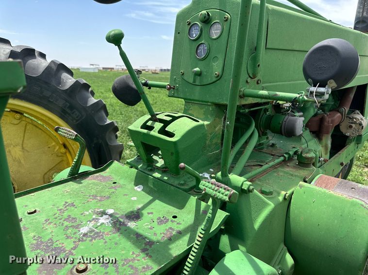 image for item KM9870 John Deere 60  tractor