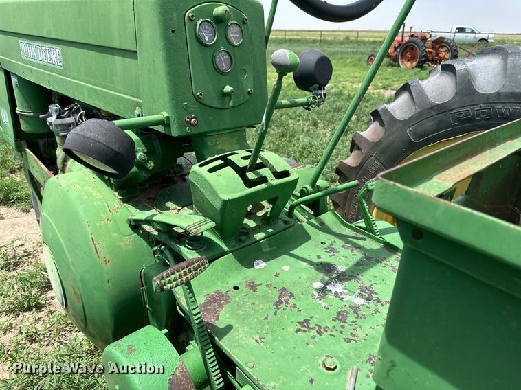image for item KM9870 John Deere 60  tractor