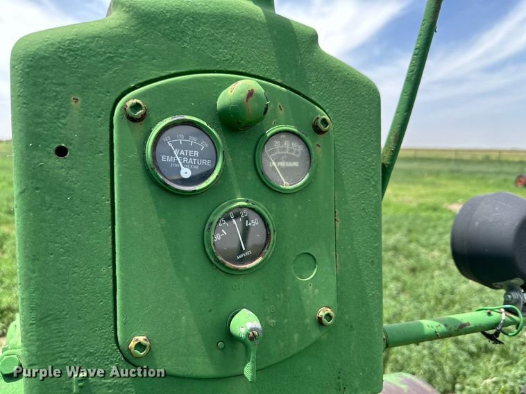 image for item KM9870 John Deere 60  tractor