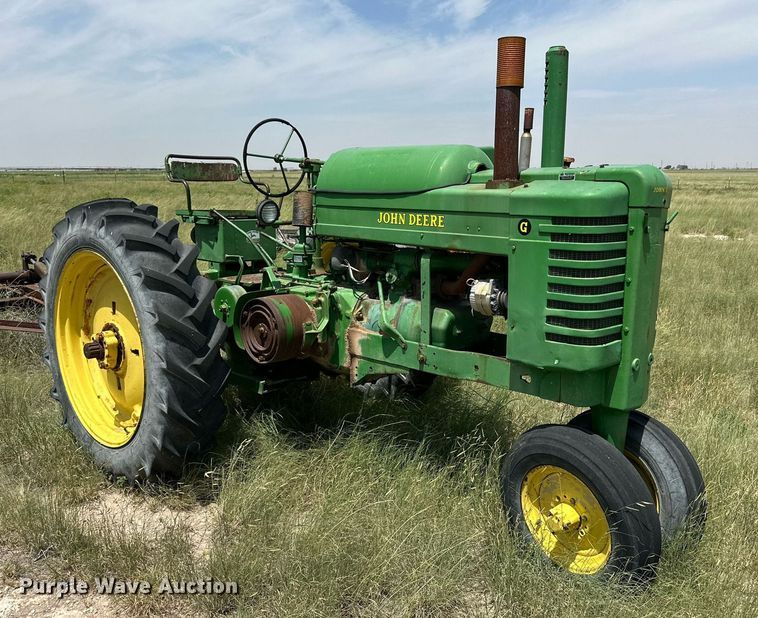 image for item KM9872 1950 John Deere G  tractor