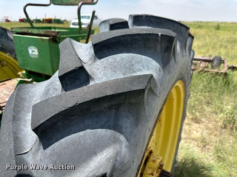 image for item KM9872 1950 John Deere G  tractor