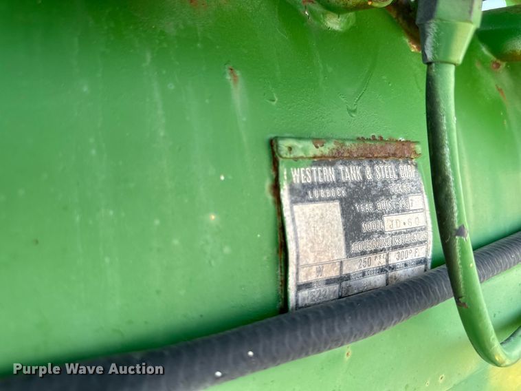 image for item KM9872 1950 John Deere G  tractor