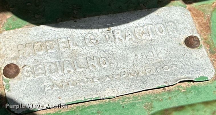 image for item KM9872 1950 John Deere G  tractor