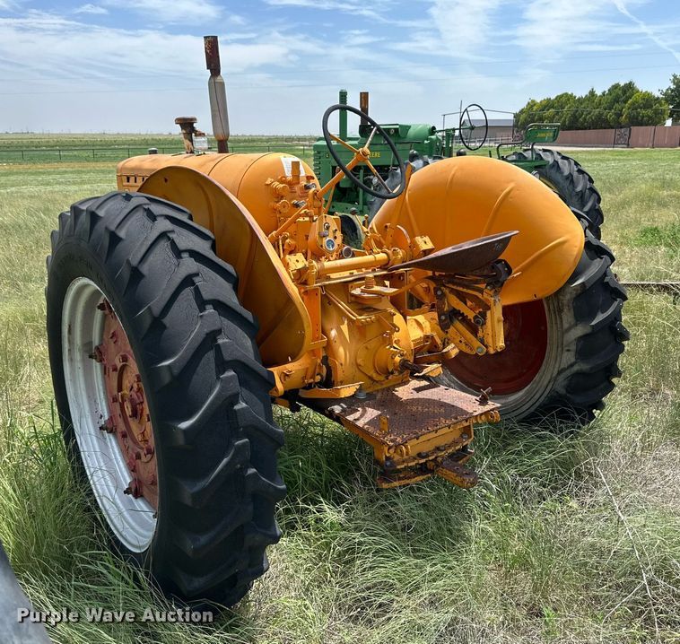 image for item KM9873 Minneapolis Moline UB  tractor
