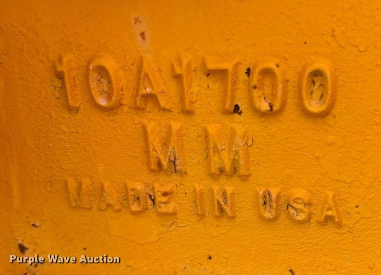 image for item KM9873 Minneapolis Moline UB  tractor