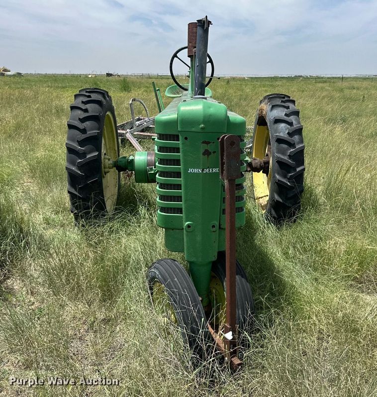 image for item KM9874 1944 John Deere B  tractor