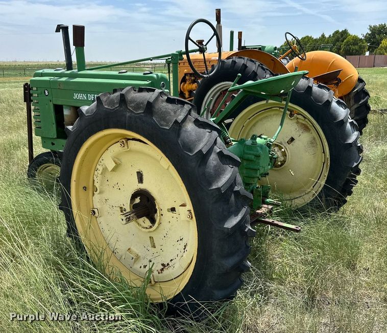 image for item KM9874 1944 John Deere B  tractor