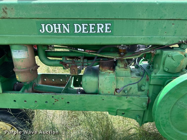 image for item KM9874 1944 John Deere B  tractor