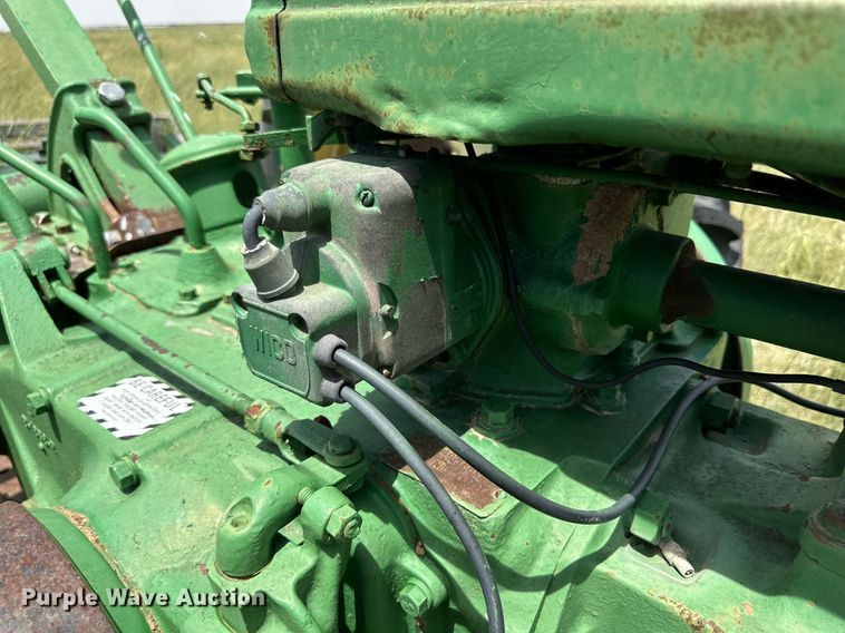 image for item KM9874 1944 John Deere B  tractor
