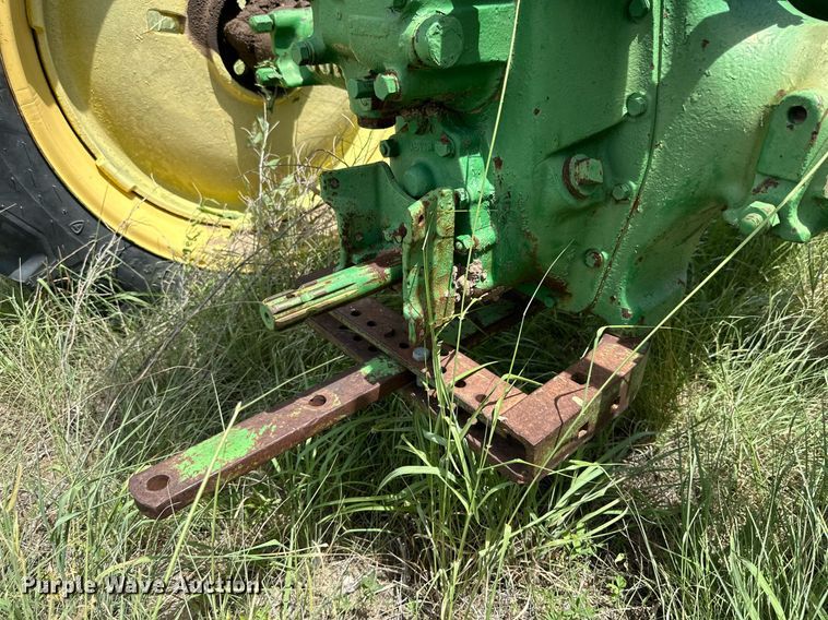 image for item KM9874 1944 John Deere B  tractor