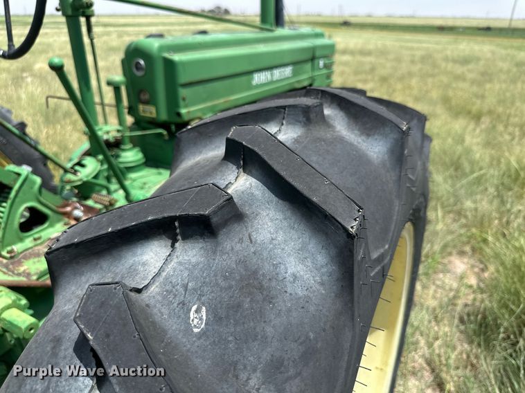 image for item KM9874 1944 John Deere B  tractor