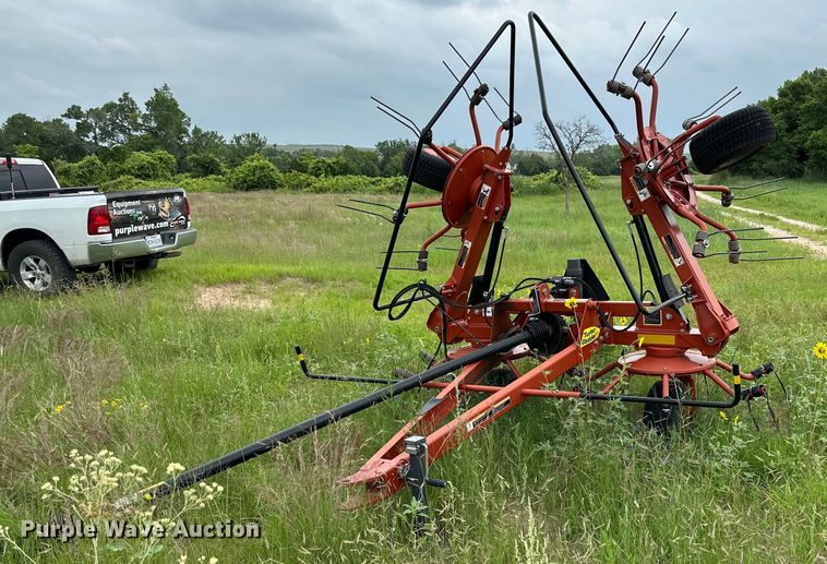 image for item KM9917 Pequea Turbo Tedder TT4100  hay tedder