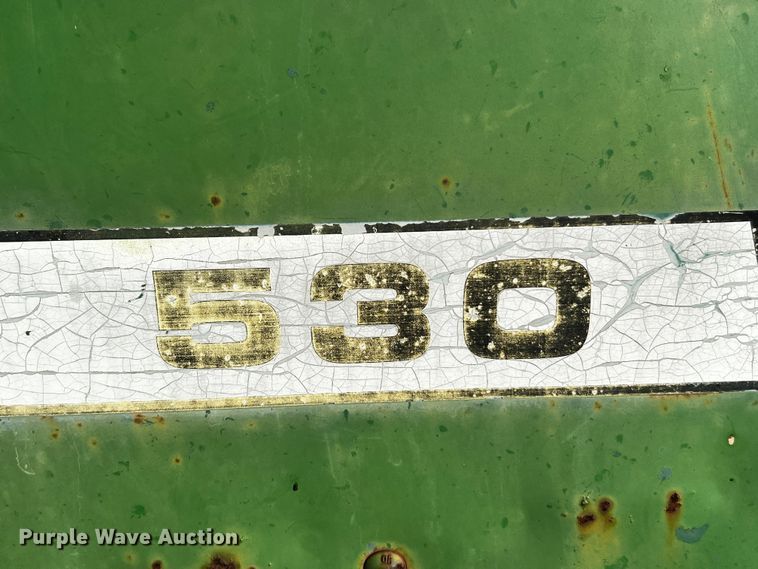 image for item LF9324 1988 John Deere 530  round baler