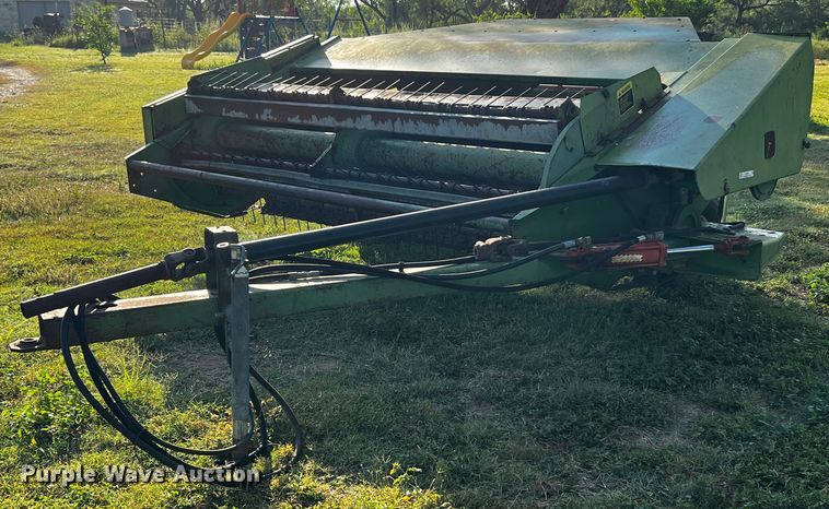 image for item LF9325 1993 John Deere 1219  swather / windrower