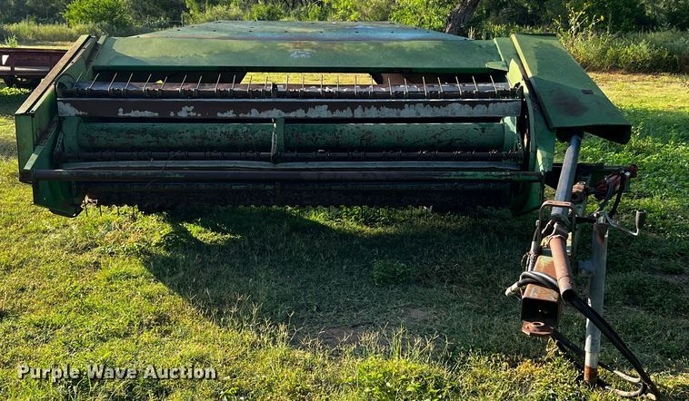 image for item LF9325 1993 John Deere 1219  swather / windrower