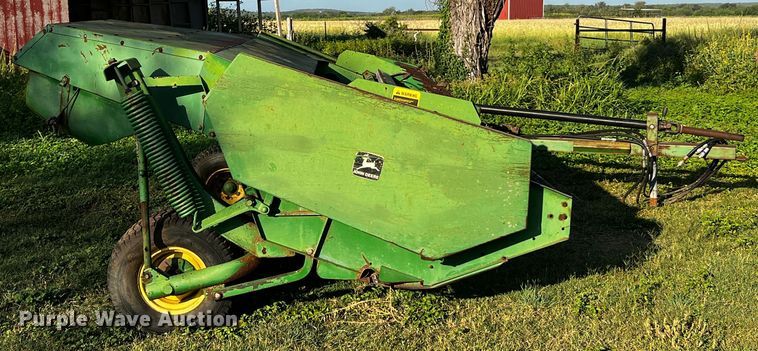 image for item LF9325 1993 John Deere 1219  swather / windrower