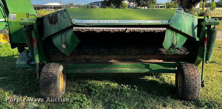 image for item LF9325 1993 John Deere 1219  swather / windrower