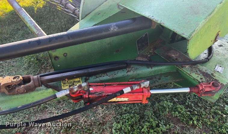 image for item LF9325 1993 John Deere 1219  swather / windrower