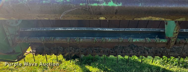 image for item LF9325 1993 John Deere 1219  swather / windrower