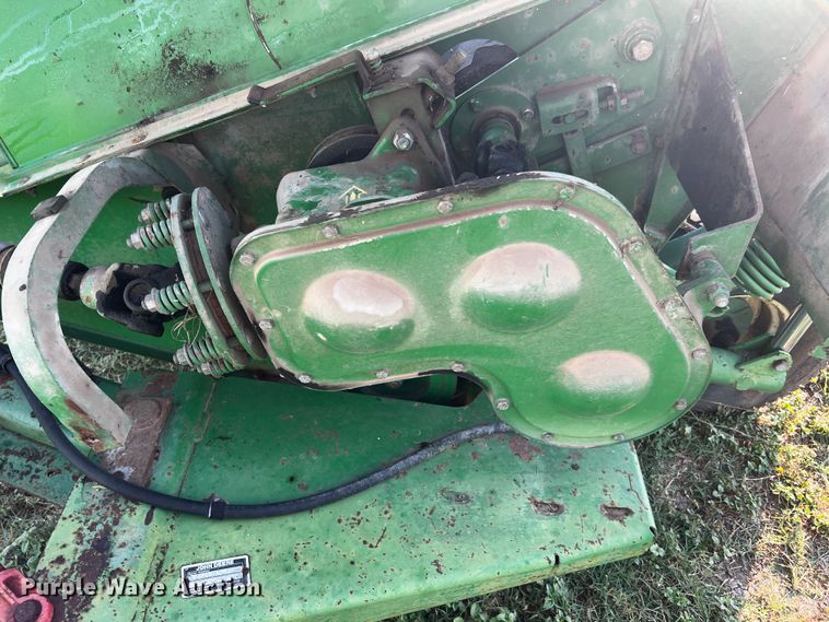 image for item LF9325 1993 John Deere 1219  swather / windrower