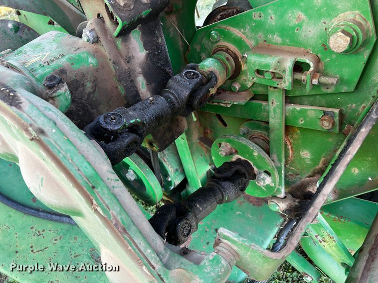 image for item LF9325 1993 John Deere 1219  swather / windrower
