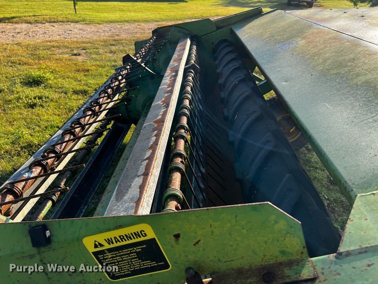 image for item LF9325 1993 John Deere 1219  swather / windrower
