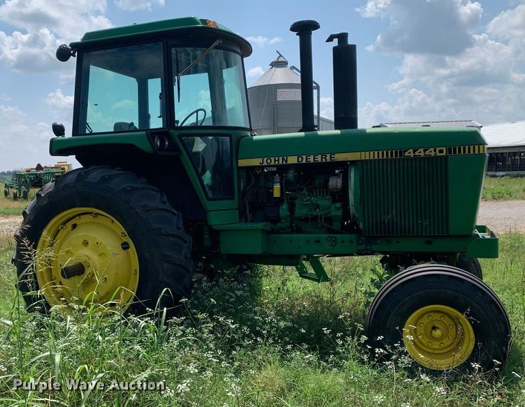 image for item LH9703 1980 John Deere 4440  tractor