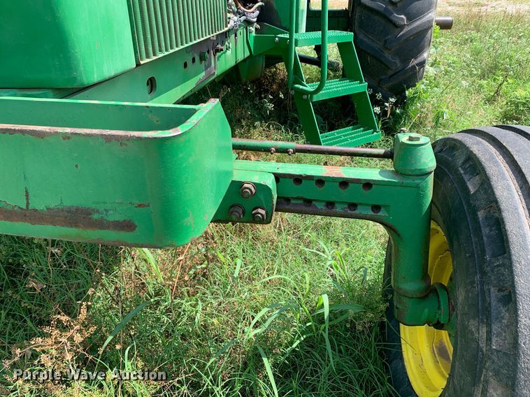 image for item LH9703 1980 John Deere 4440  tractor