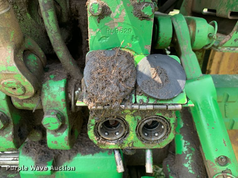 image for item LH9703 1980 John Deere 4440  tractor