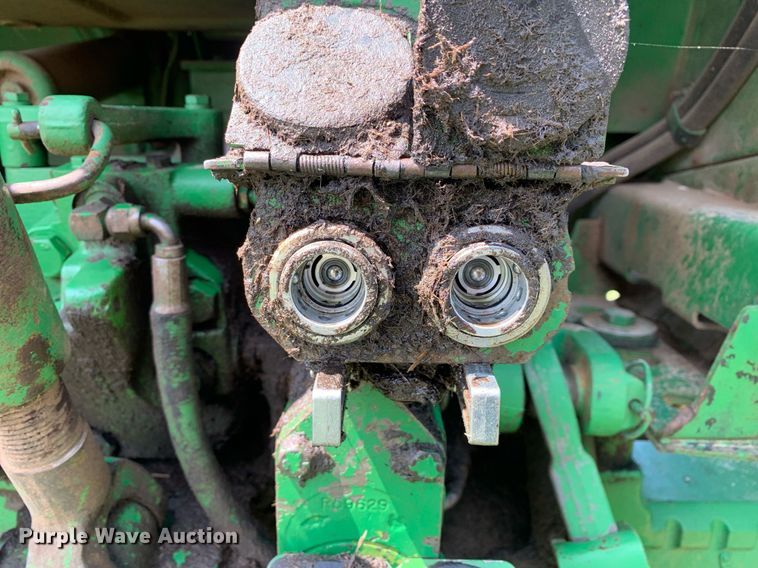 image for item LH9703 1980 John Deere 4440  tractor