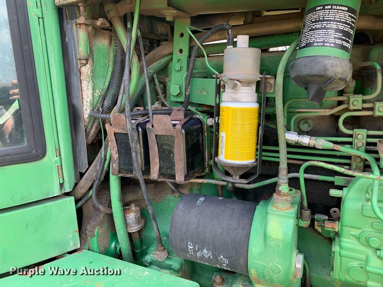 image for item LH9703 1980 John Deere 4440  tractor