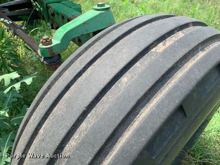 image for item LH9703 1980 John Deere 4440  tractor