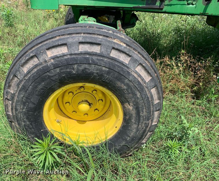 image for item LH9703 1980 John Deere 4440  tractor