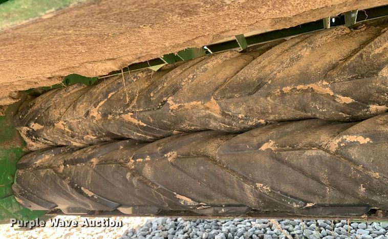 image for item LH9712 2018 John Deere 630  swather / windrower