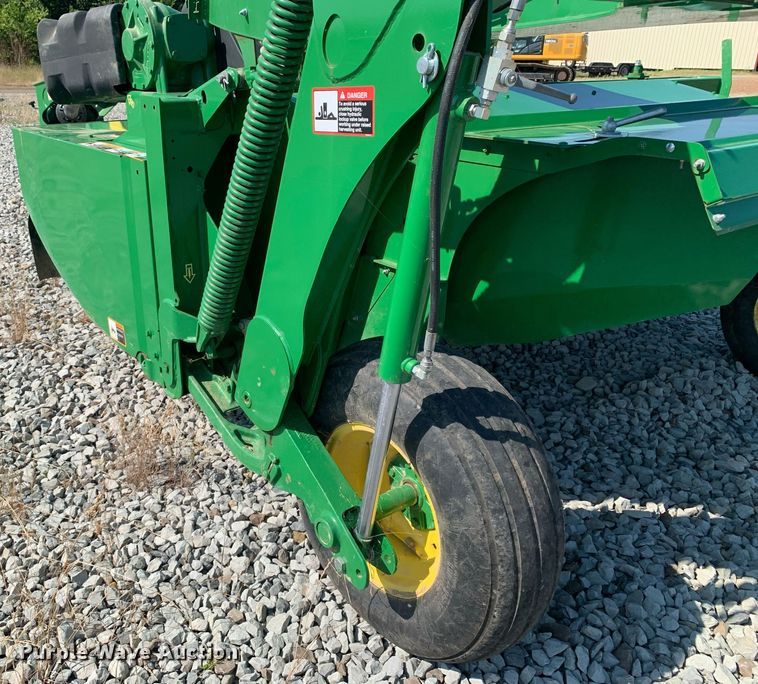 image for item LH9712 2018 John Deere 630  swather / windrower