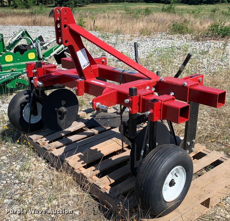 image for item LH9714 JM Shirk L 500  plastic mulch lifter