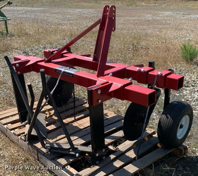 image for item LH9714 JM Shirk L 500  plastic mulch lifter