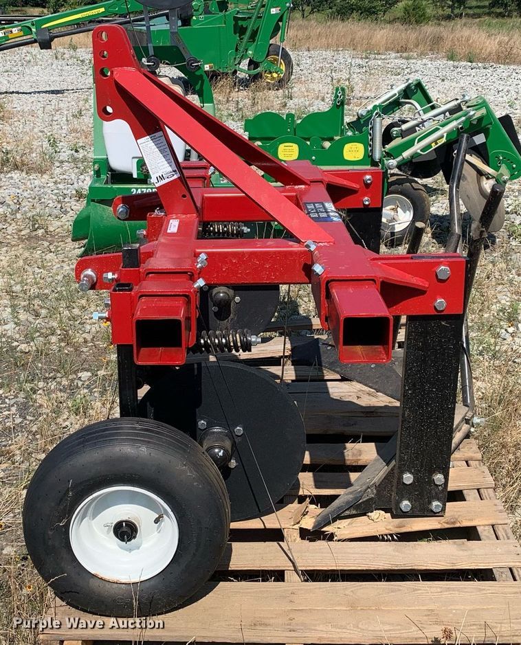 image for item LH9714 JM Shirk L 500  plastic mulch lifter