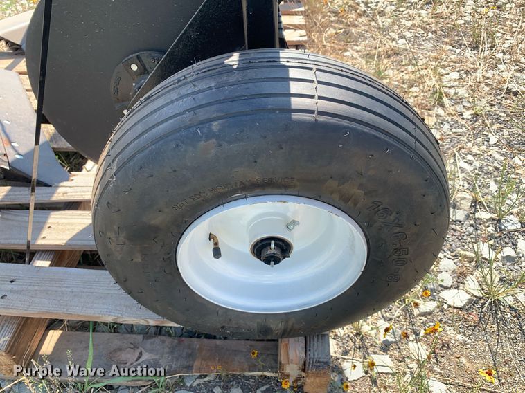 image for item LH9714 JM Shirk L 500  plastic mulch lifter