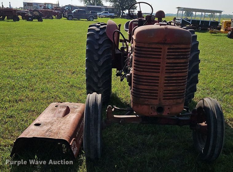 image for item LL9249 International Super WD-6  tractor