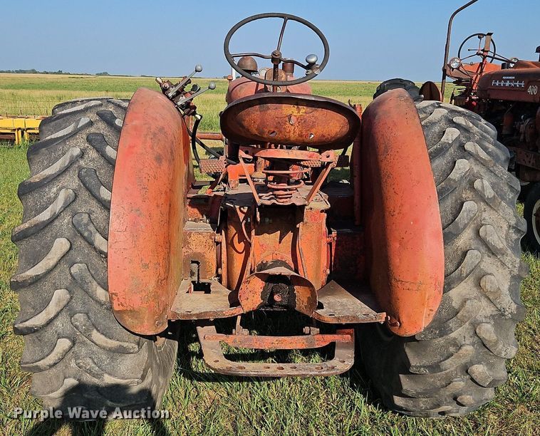 image for item LL9249 International Super WD-6  tractor