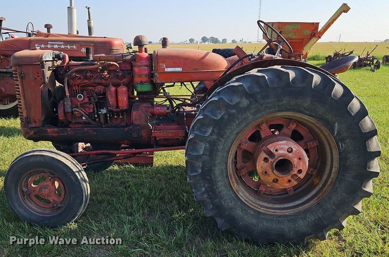 image for item LL9249 International Super WD-6  tractor