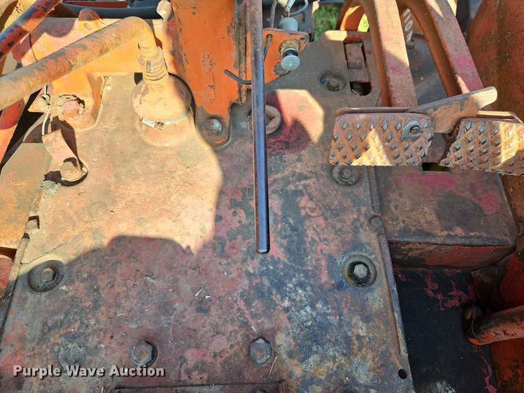 image for item LL9249 International Super WD-6  tractor