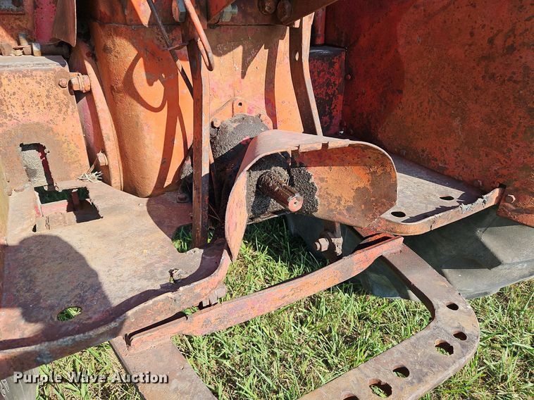 image for item LL9249 International Super WD-6  tractor