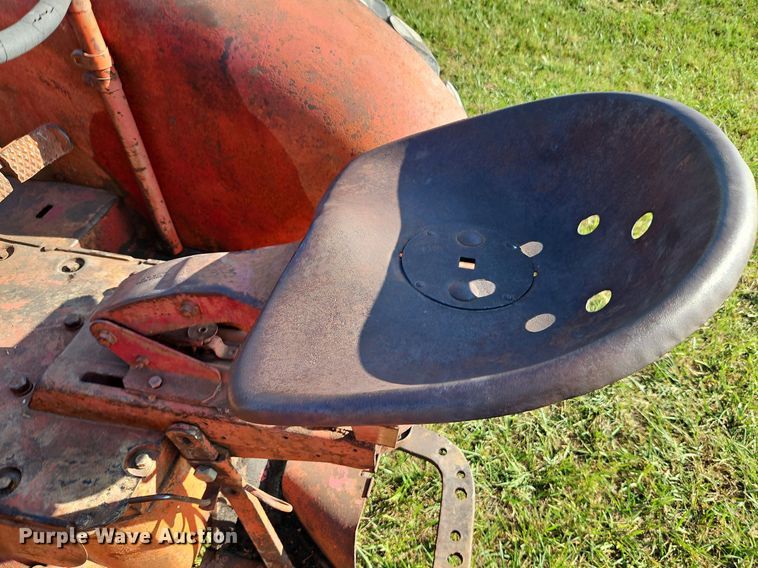 image for item LL9249 International Super WD-6  tractor