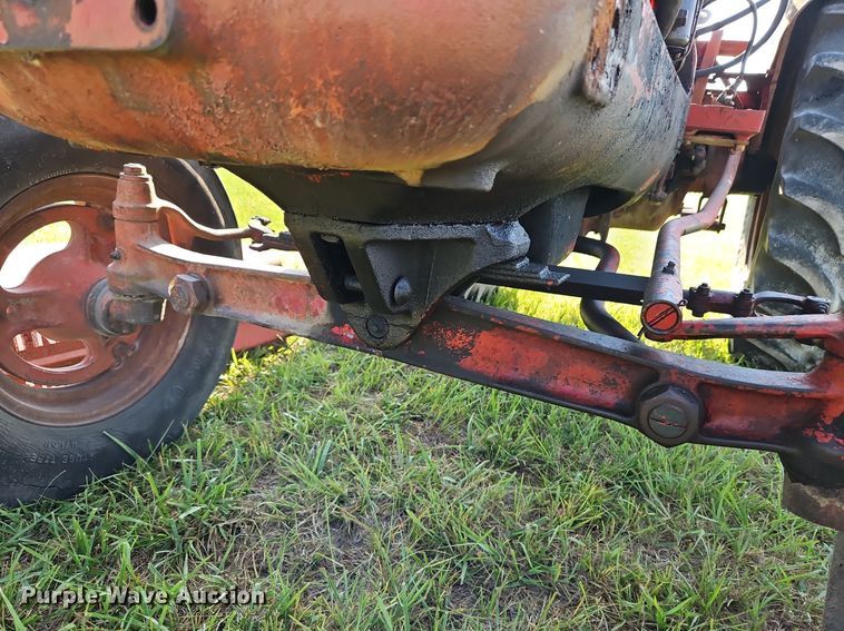 image for item LL9249 International Super WD-6  tractor