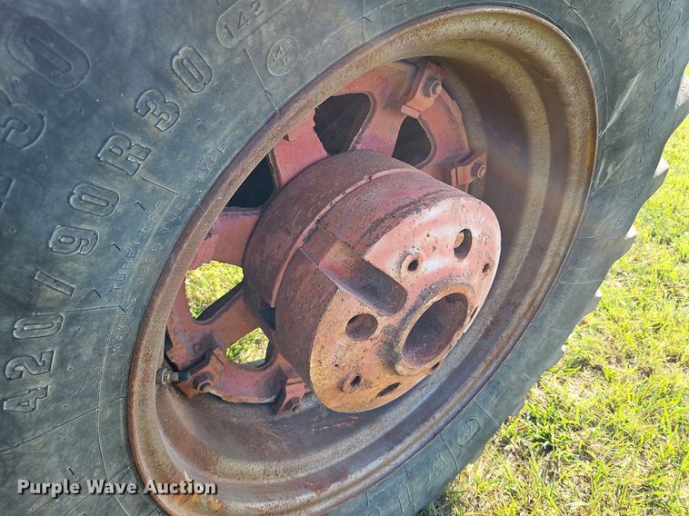 image for item LL9249 International Super WD-6  tractor