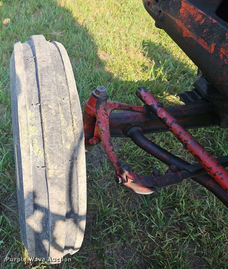 image for item LL9249 International Super WD-6  tractor