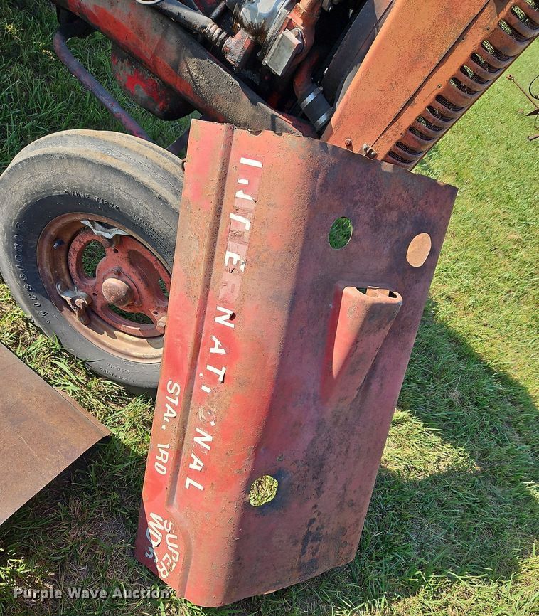 image for item LL9249 International Super WD-6  tractor